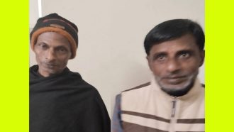 রিকাবীবাজার থেকে ২ জুয়াড়িকে ধরলো পুলিশ