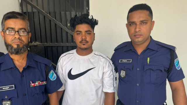 প্রাইভেট পড়ে বাড়ি ফেরার পথে ধর্ষণের শিকার স্কুলছাত্রী