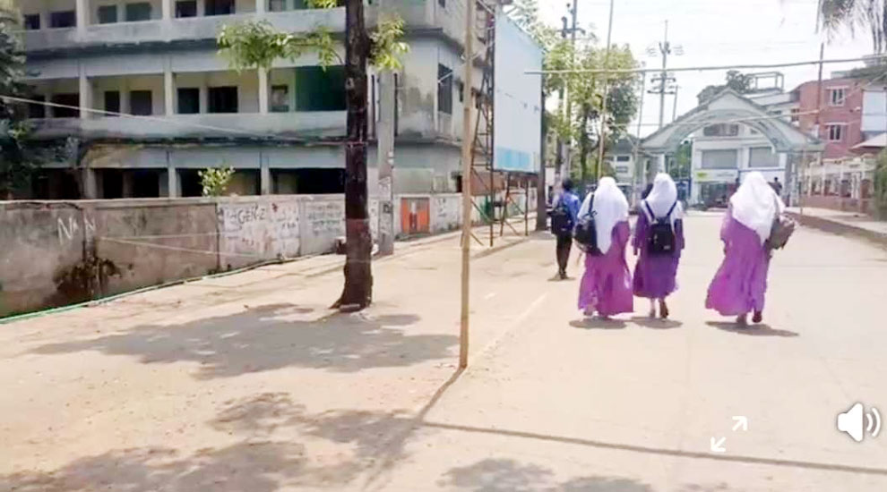 মৌলভীবাজাররে বিএনপি নেতার হুঁশিয়ারীতে সরে গেল ফুচকার হাট