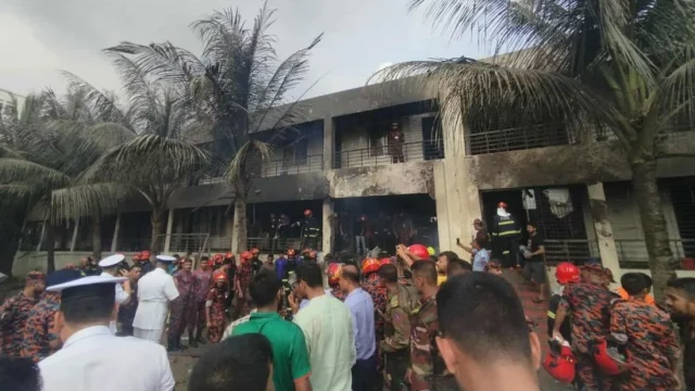 আজ রাষ্ট্রীয় শোক, সারাদেশে বিশেষ প্রার্থনা