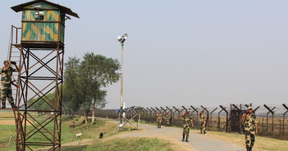 ছুবি তুলতে গিয়ে ভারতে ঢুকে পড়েন কুলাউড়ার দুই যুবক : অতঃপর…