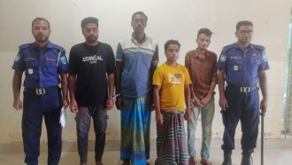 বড়লেখায় পুলিশের অভিযানে পরোয়ানাভুক্ত ৫ আসামি গ্রেপ্তার