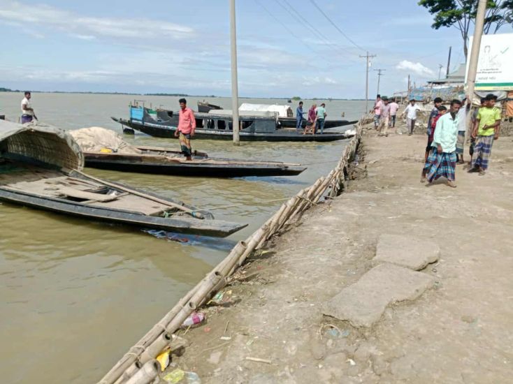 সুনামগঞ্জে হাওরে নৌকা ডুবে শিশুসহ দুইজন নিখোঁজ : উদ্ধার ৫