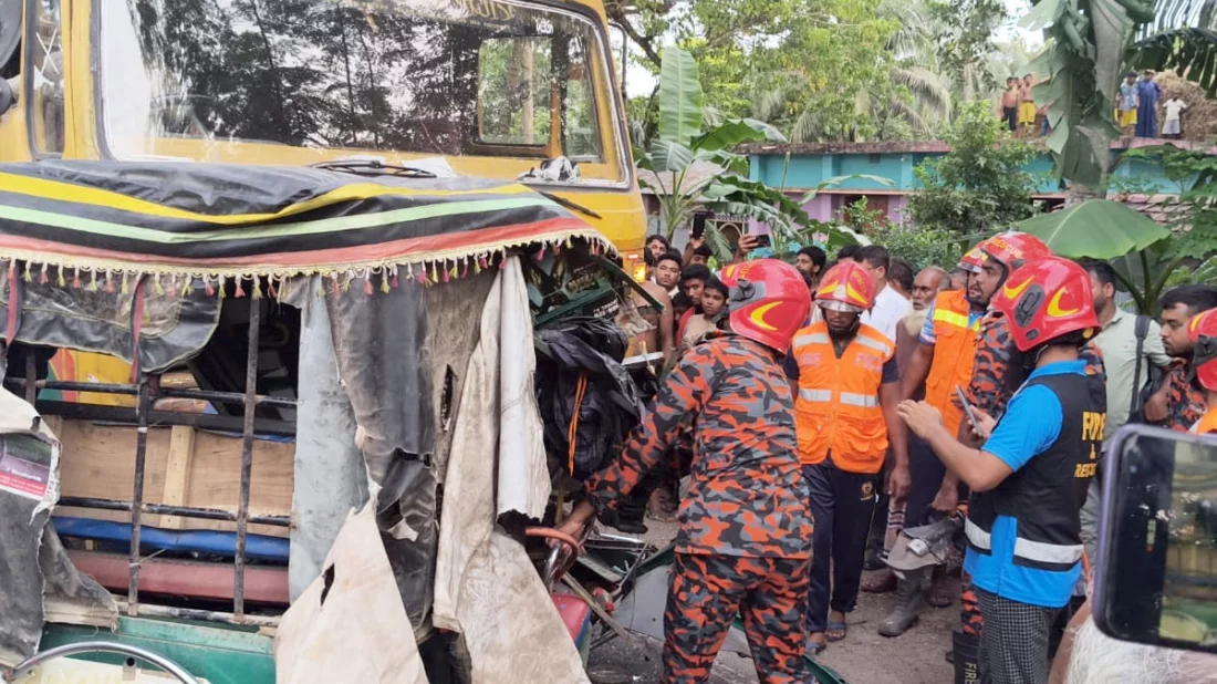 চুয়াডাঙ্গায় ট্রাক-ইজিবাইক সংঘর্ষে নিহত ১, আহত ৬