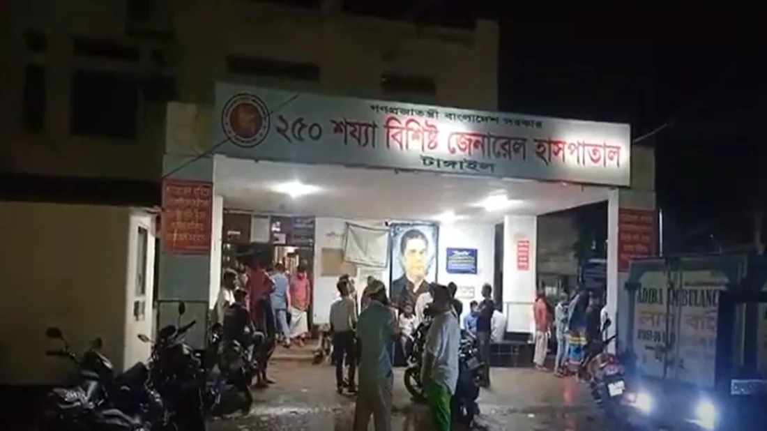 বিএনপি নেতাকে না পেয়ে তার স্ত্রীকে কুপিয়ে হত্যা