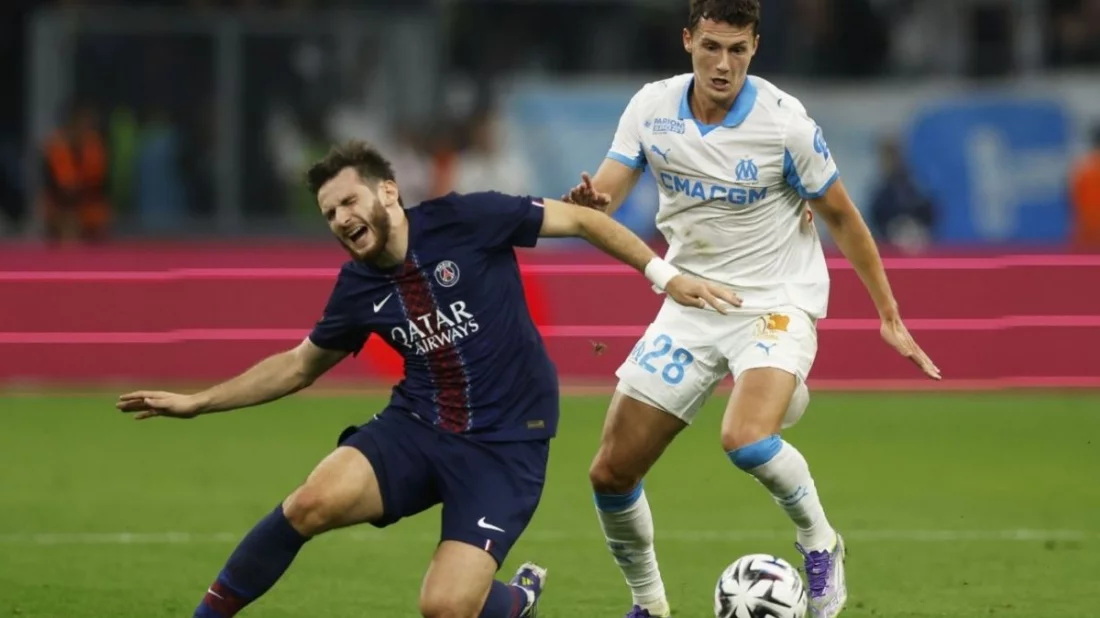 বর্ষসেরা ক্লাবের পুরস্কার পাওয়ার রাতে পিএসজির হার