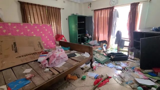 ০৫ই আগস্ট শেখ হাসিনা সরকার পতনের পর বিয়ানীবাজারে আওয়ামীলীগ নেতাকর্মীদের বাড়িতে হামলা, ভাঙচুর ও অগ্নিসংযোগের অভিযোগ