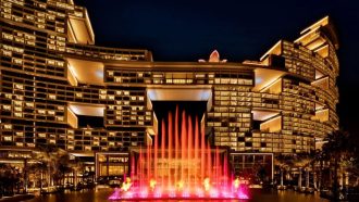 বিশ্বের সবচেয়ে বিলাসবহুল হোটেল সুইট, এক রাতের খরচ কত?