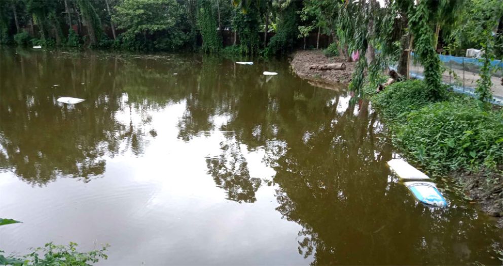 চুনারুঘাটে বিয়ে বাড়িতে পুকুরে ডুবে তিন শিশুর মৃত্যু