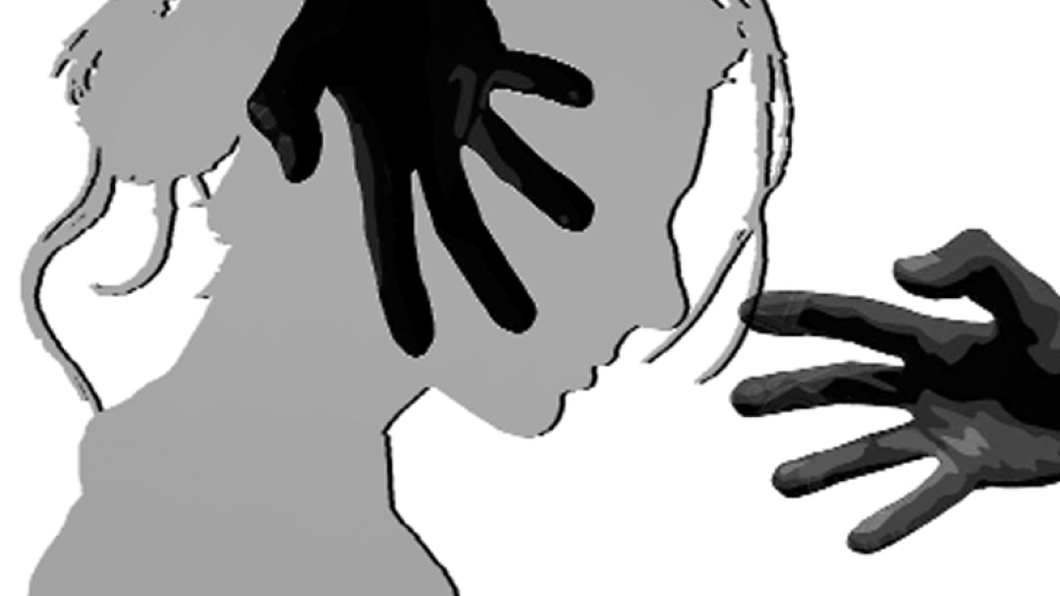 দোয়ারাবাজারে প্রেমে রাজি না হওয়ায় কিশোরীকে কুপিয়ে জখম : যুবক আটক