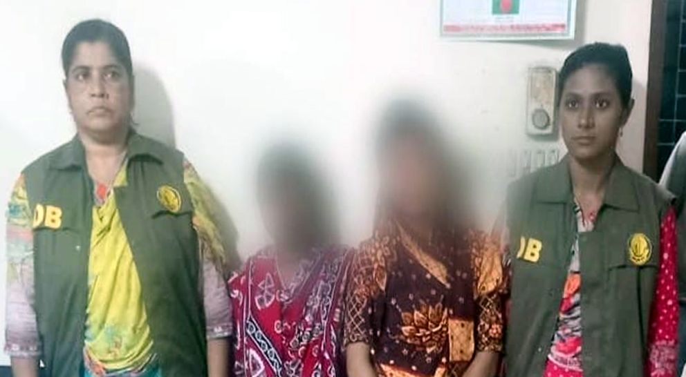 তারাপুর থেকে শিল্পী ও পিংকিকে ধরলো ডিবি পুলিশ