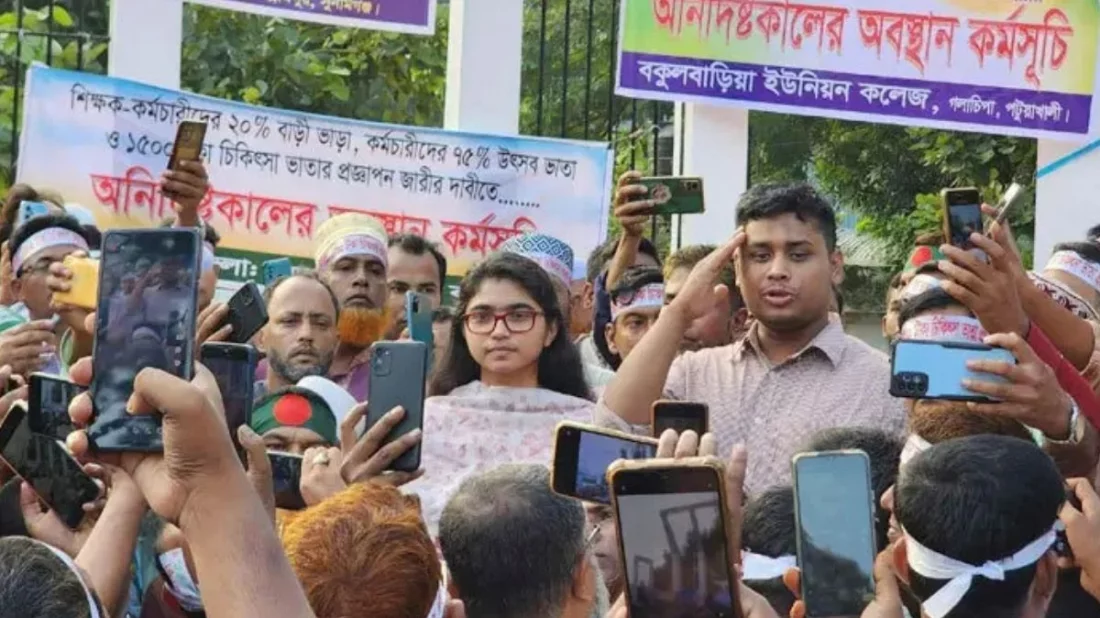 শিক্ষকদের আন্দোলন চালিয়ে যাওয়ার পরামর্শ হাসনাত ও জারার