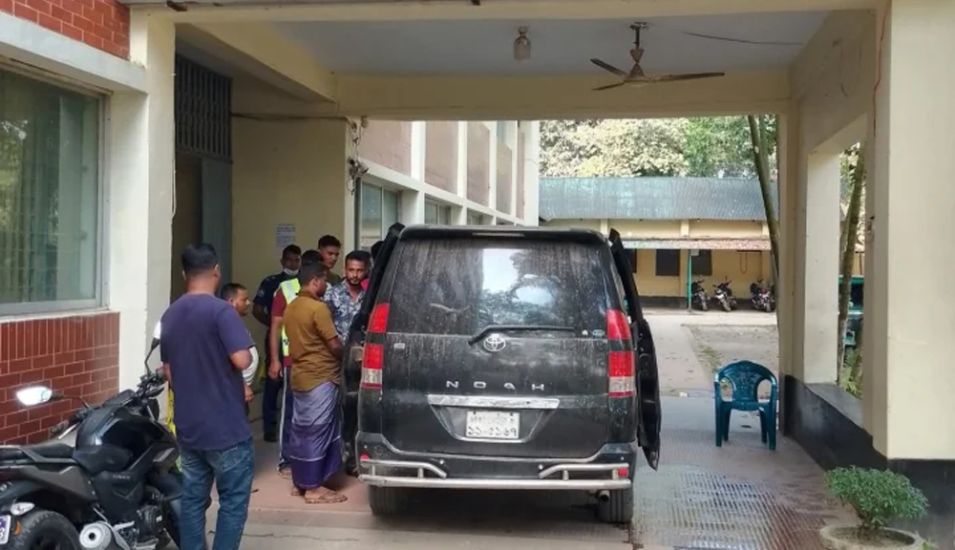 সিলেটে কালো নোহায় কী পেল পুলিশ