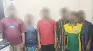 সিলেটের আখড়াগলি থেকে গ্রে প্তা র ৬