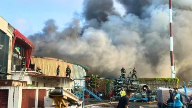 শাহজালাল বিমানবন্দরের পোড়া কার্গো কমপ্লেক্সের ভল্ট ভেঙে আগ্নেয়াস্ত্র চুরি