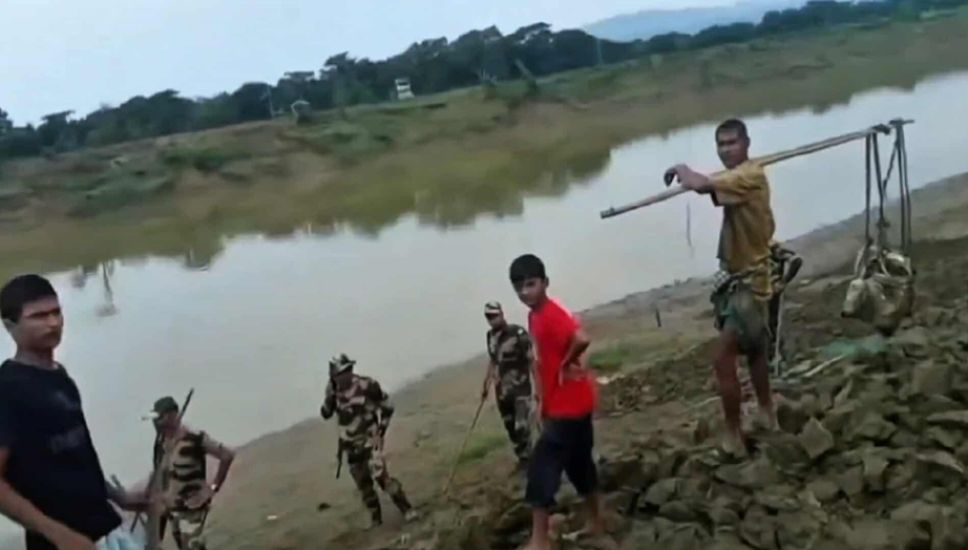 জকিগঞ্জ সীমান্তে বিএসএফের প্রবেশ, স্থানীয়দের প্রতিরোধ