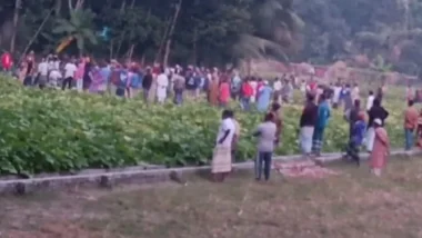 দুই গ্রামে রক্তক্ষয়ী সংঘর্ষ, আহত ৪০