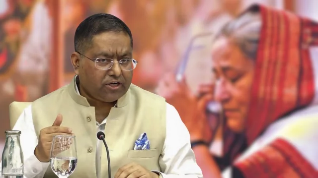 বাংলাদেশের অনুরোধে শেখ হাসিনার প্রত্যর্পণ বিষয়টি পর্যালোচনা করছে ভারত: রণধীর জয়সওয়াল