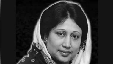‘পুতুল’ থেকে প্রধানমন্ত্রী: ছোটবেলায় কেমন ছিলেন খালেদা জিয়া
