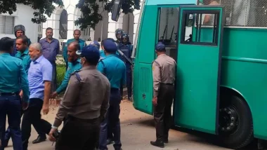 গুমের মামলায় ১০ সেনা কর্মকর্তাকে আনা হলো ট্রাইব্যুনালে