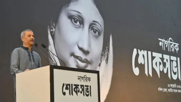 এক নেত্রীর ঠাঁই মানুষের হৃদয়ে, আরেকজনের বিতাড়িত ভূমিতে: আসিফ নজরুল
