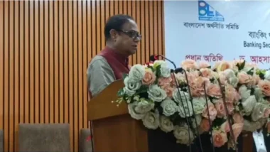 রাষ্ট্রায়ত্ত ব্যাংক দুটি রেখে বাকিগুলো একীভূত করার পরিকল্পনা রয়েছে: গভর্নর