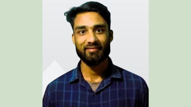 ভারতে পালানোর সময় ছিনতাই মামলার আসামি গ্রেফতার