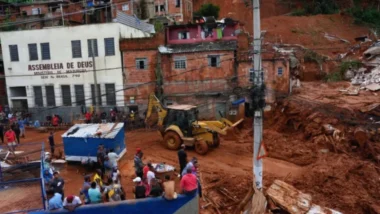 ব্রাজিলে ভয়াবহ বন্যায় ২৩ জনের মৃত্যু, নিখোঁজ ৪০