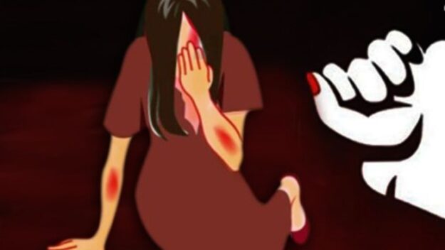 সৌদিতে বাংলাদেশি নারীকে ৪ বার বিক্রি, করা হয় ধর্ষণ