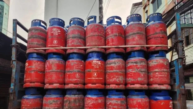 এলপি গ্যাসের দাম আরও বাড়লো