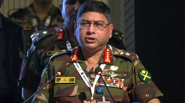 নতুন সরকারের শপথের পরই সেনাবাহিনী ব্যারাকে ফিরবে: সেনাপ্রধান
