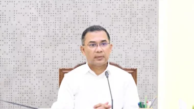 প্রকৃত কৃষকদের শনাক্ত করে সরকারি সেবা পৌঁছে দেওয়ার তাগিদ প্রধানমন্ত্রীর