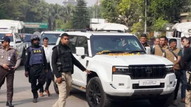 সরকারি নয়, নিজের গাড়িতে চলাফেরা করবেন প্রধানমন্ত্রী তারেক রহমান