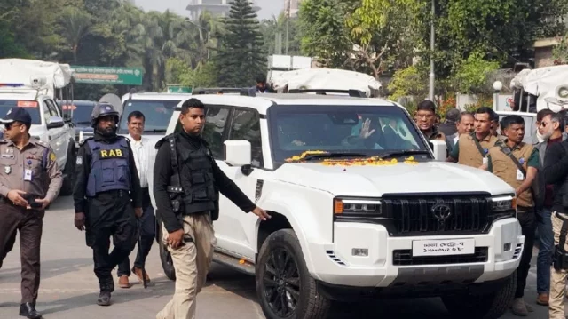 সরকারি নয়, নিজের গাড়িতে চলাফেরা করবেন প্রধানমন্ত্রী তারেক রহমান
