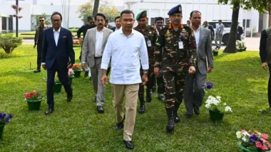 প্রথমবারের মতো তেজগাঁও কার্যালয়ে অফিস করছেন প্রধানমন্ত্রী তারেক রহমান