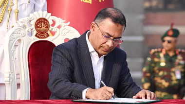 মন্ত্রী পদমর্যাদায় উপদেষ্টা হলেন মির্জা আব্বাস-রিজভীসহ ৫ জন
