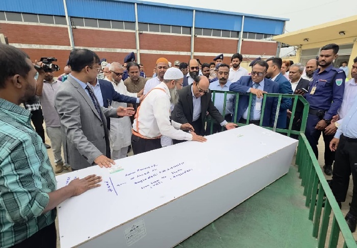 কফিনবন্দি হয়ে ফিরলেন দুবাইয়ে বোমায় নিহত আলী,