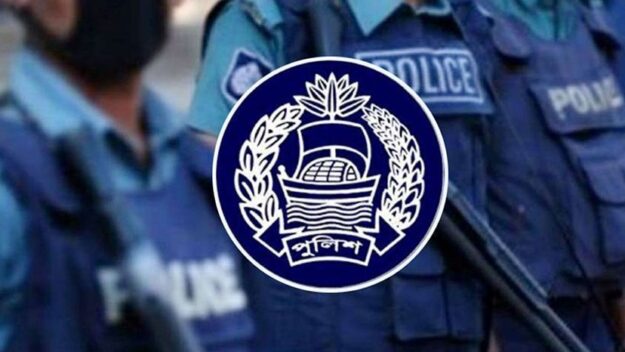 পুলিশকে অবরুদ্ধ করে ‘মাদক ব্যবসায়ীদের’ ছিনিয়ে নিল সহযোগীরা