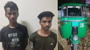 রিকাবিবাজারে দৌঁড়ে দুই ছি ন তা ই কারী ধরল পুলিশ