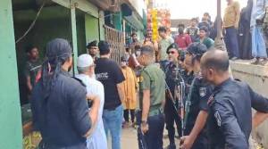 ঈদ-যাত্রা: জ*রি*মা*না দিল মামুন ও বিলাস