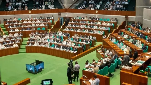 সংসদে অন্তর্বর্তী সরকারের আমলের ১৩৩ অধ্যাদেশ উত্থাপন