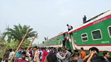 বগুড়ায় লাইনচ্যুত বগি উদ্ধার, ট্রেন সচল হতে সময় লাগবে আরও ৫ ঘণ্টা