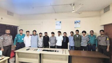 সিলেটে মধ্যরাতে ১০ কিশোরকে যে কারণে ধরল পুলিশ