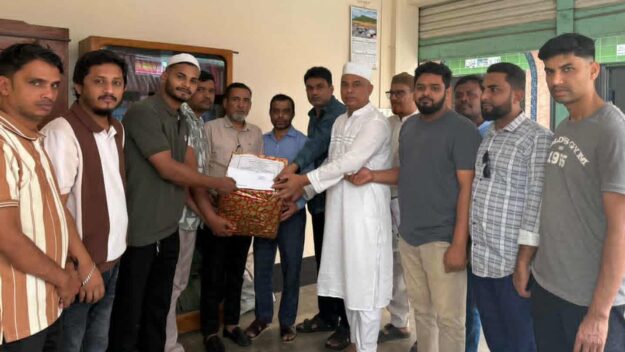 বিয়ানীবাজারে জুলাই শহীদ পরিবারে এমপির ঈদ উপহার বিতরণ