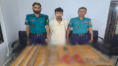 সিলেটের পীরমহল্লা থেকে অস্ত্রসহ হাসান আটক