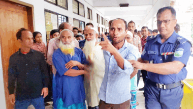 একই পরিবারের ৩ সদস্যকে মৃত্যু দণ্ড