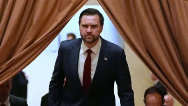 ইরান-যুক্তরাষ্ট্র আলোচনা ব্যর্থ, কোনো চুক্তি ছাড়াই ফিরে যাচ্ছেন জেডি ভ্যান্স