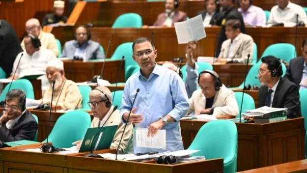 সরকারের অগ্রাধিকারে হাসিনা ও তার পরিবারসহ ১১ ব্যক্তি–প্রতিষ্ঠানের অর্থ পাচারের মামলা