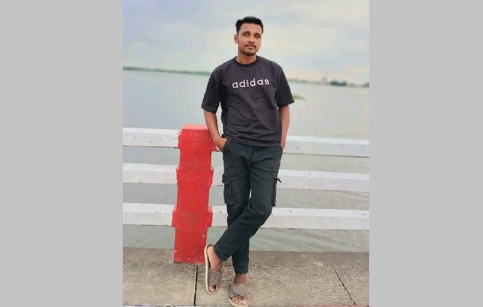 নৌকায় সবার আগে মারা যান মহিবুর, তবু দুই দিন গোপন রাখেন দালাল