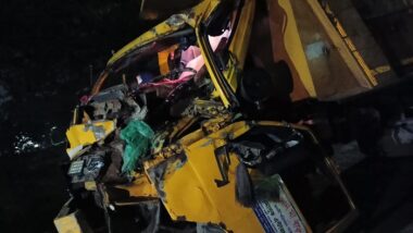 মধ্যরাতে শাবিপ্রবিতে দুই ট্রাকের সংঘর্ষ, অল্পের জন্য রক্ষা পেলেন দুই শিক্ষার্থী